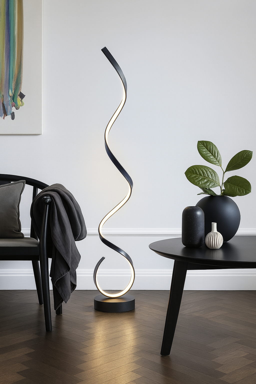 KYRA | INTELLIGENTE STEHLAMPE